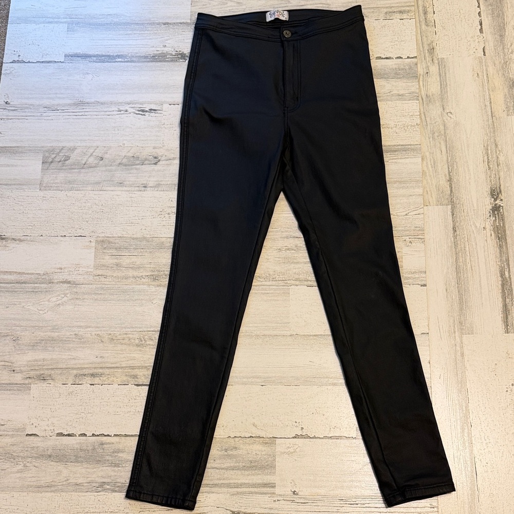 Swank a posh.  Faux leather pants. XL